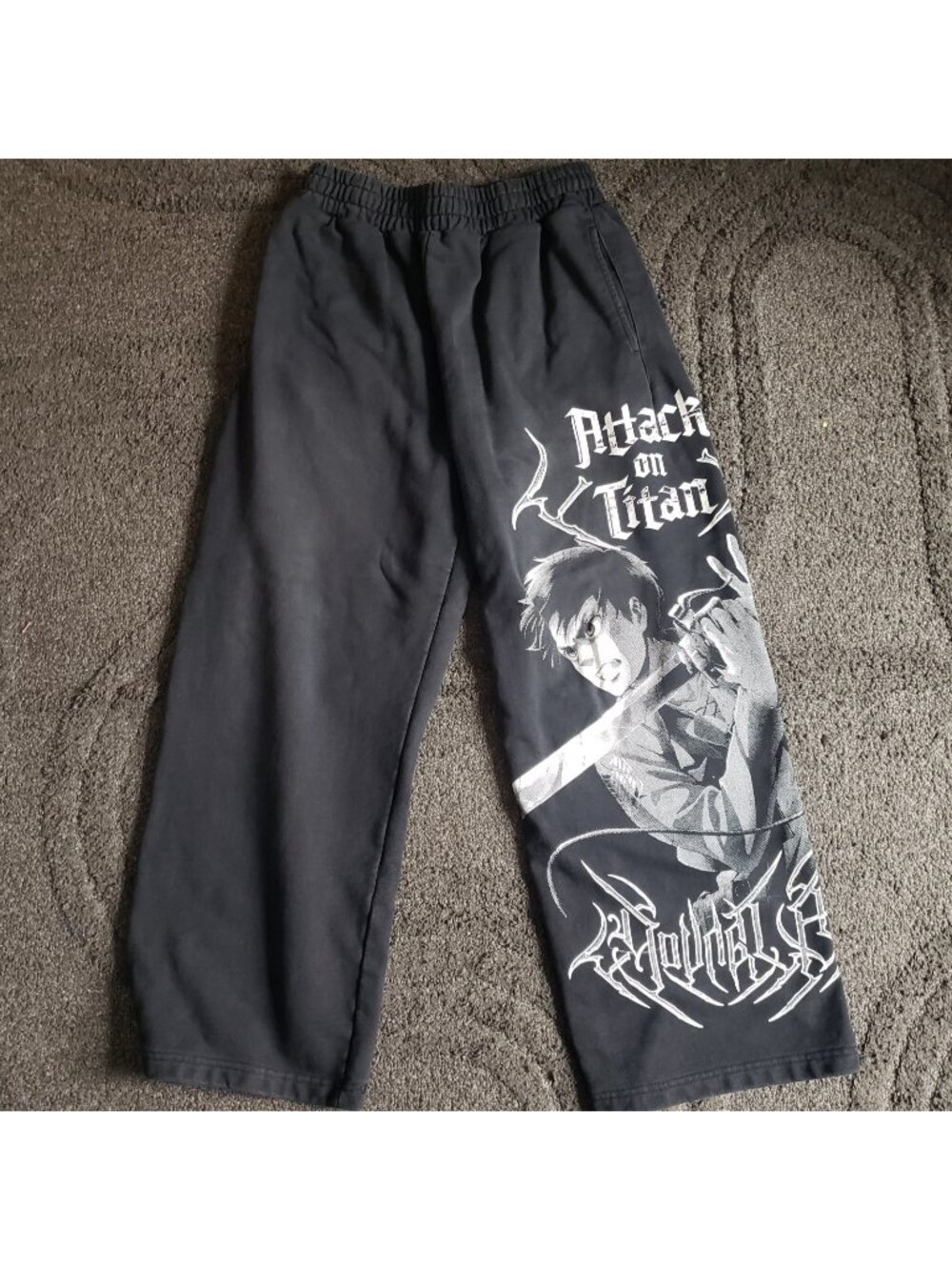 2128 YoungLA Attack on Titan Eren Sword Baggy Sweatpants Black Mens M